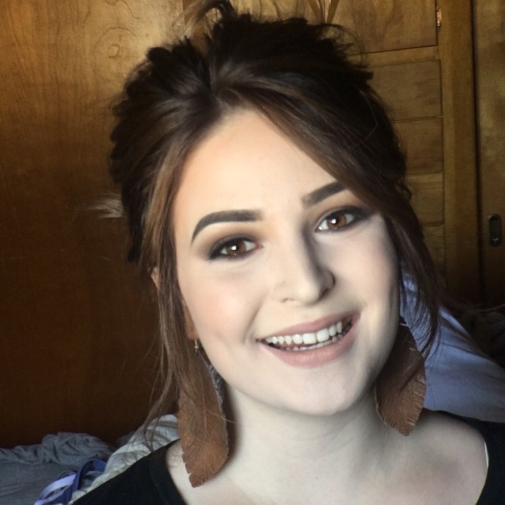 Meet your Posher, Mandy
